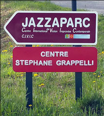 Panneau routier du CENTRE STEPHANE GRAPPELLI