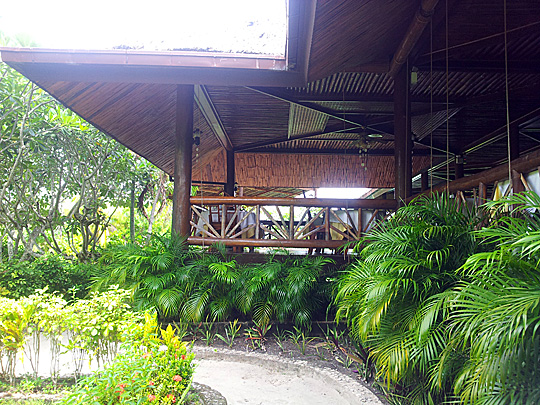 Badian Resort  entrée restaurant