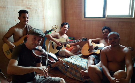 repetition red strings