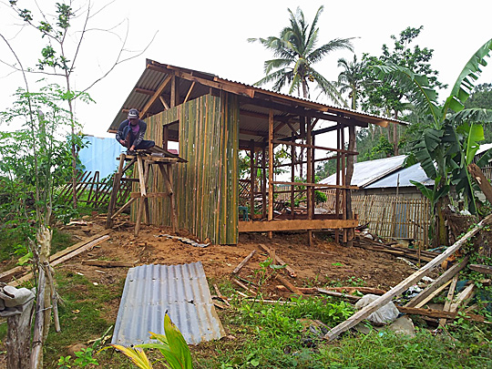 maison de lucia en construction a tambis