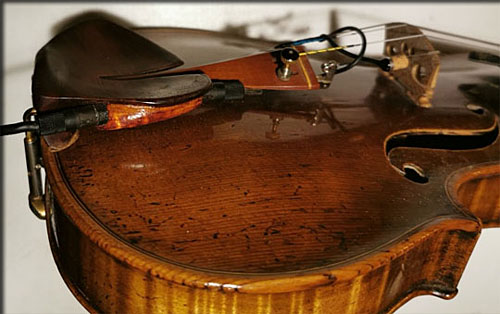 connecteur micro STAT V - SCHERTLER sur mentonniere Jacques GAY